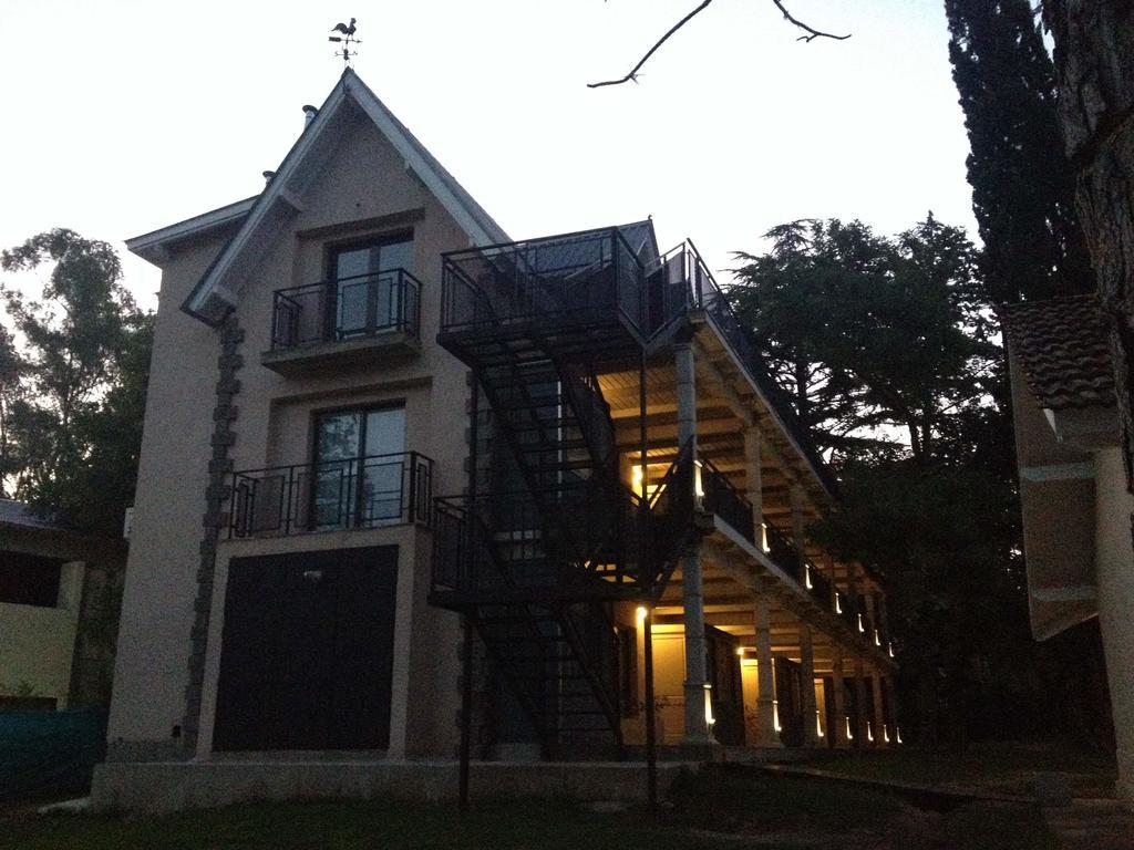 Atelier Hotel De Charme Villa General Belgrano Luaran gambar
