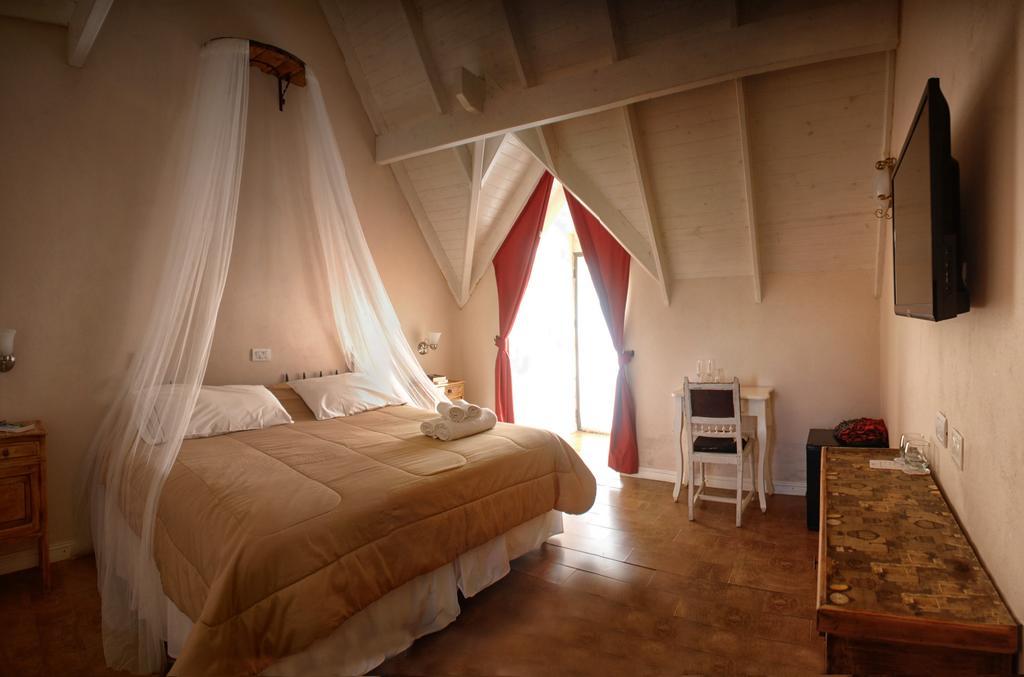 Atelier Hotel De Charme Villa General Belgrano Luaran gambar